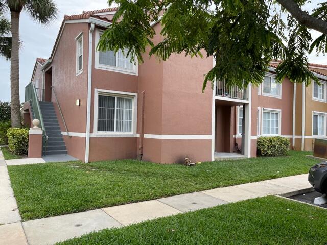 ST ANDREWS AT BOYNTON BEACH CONDOMINIUM - Residential Lease