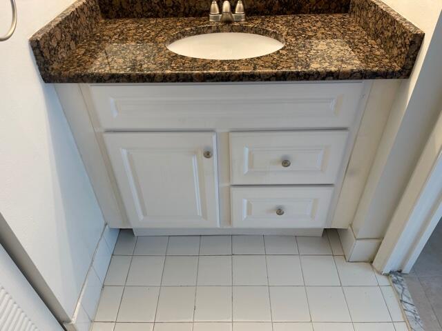 ST ANDREWS AT BOYNTON BEACH CONDOMINIUM - Residential Lease