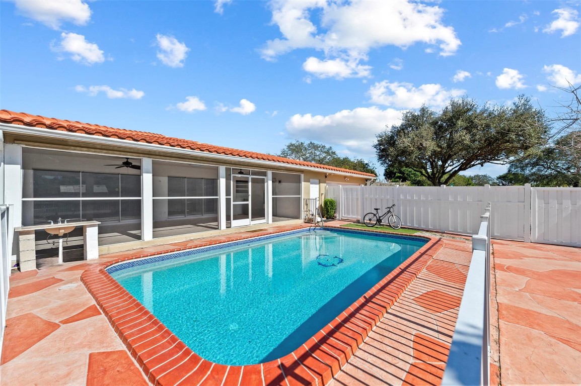 Coral Spgs II 59-49 B - Residential