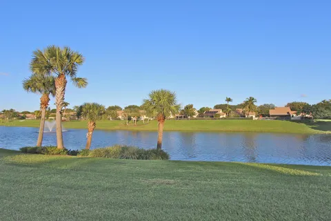 221 River Park Drive, Jupiter, FL MLS: R11069843