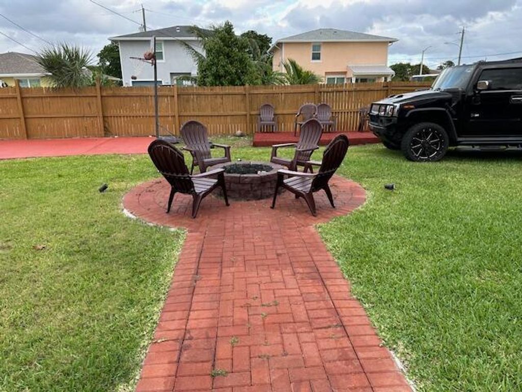 Photo of 755 SW 4th Street, Delray Beach, FL 33444 (MLS # R10972543)