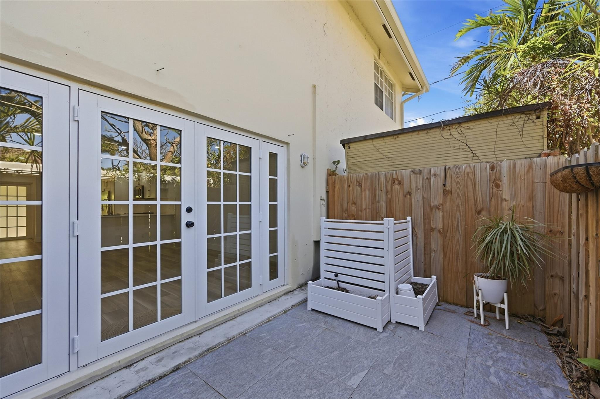 Courtyard on Bougainvilla - Residential Lease