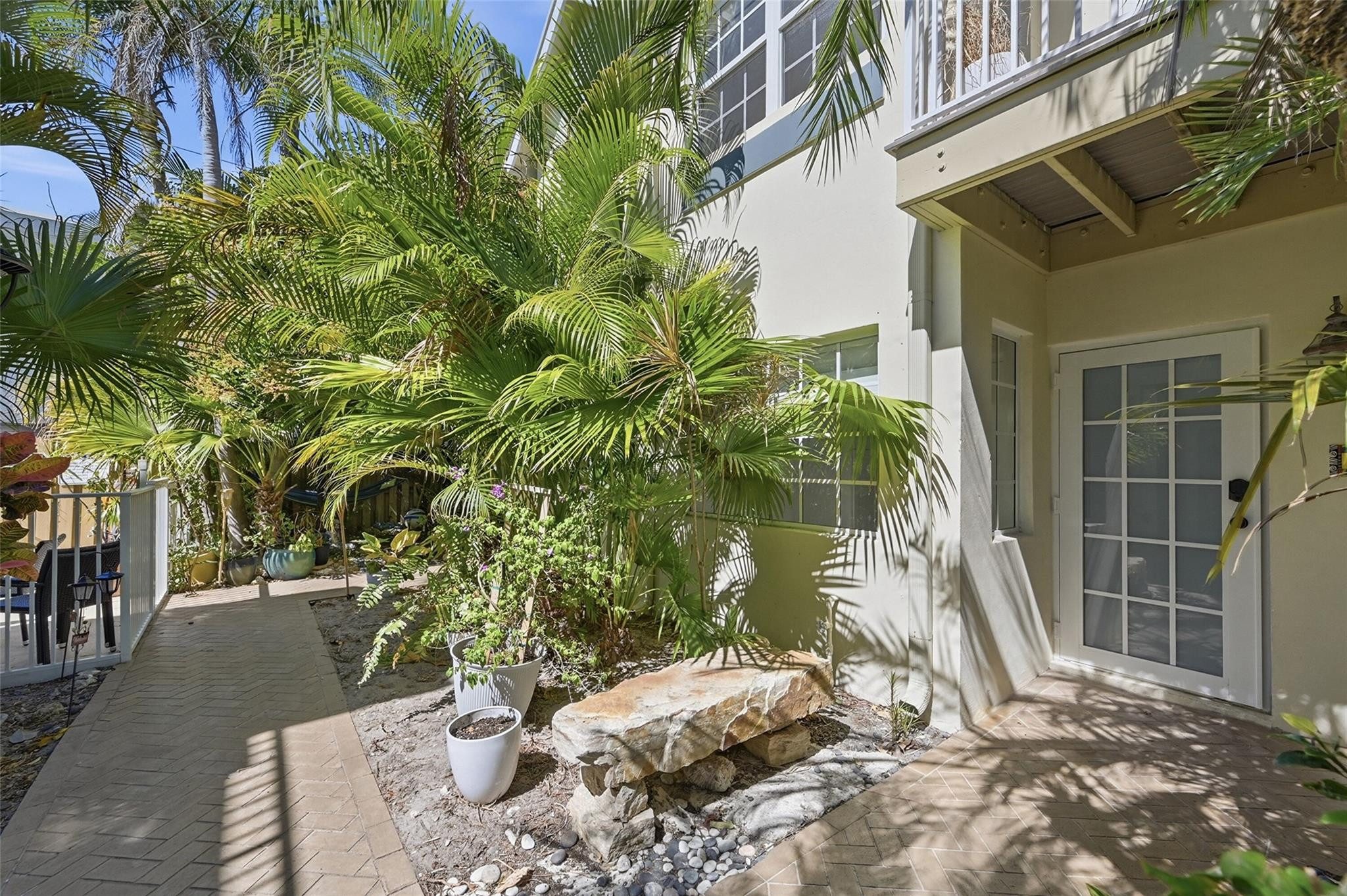 Courtyard on Bougainvilla - Residential Lease