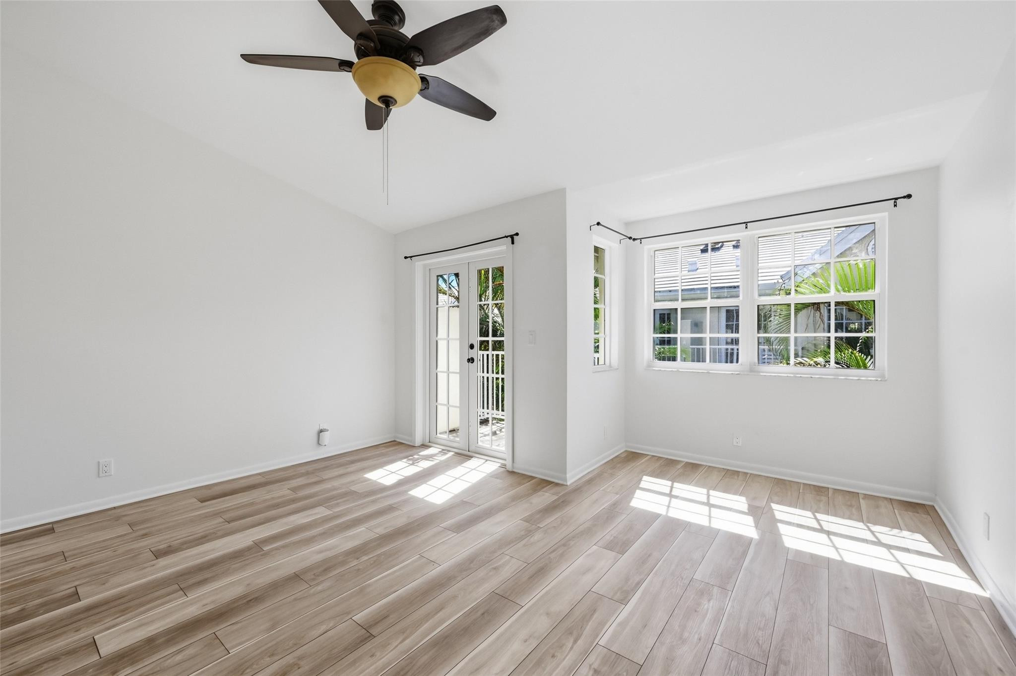 Courtyard on Bougainvilla - Residential Lease