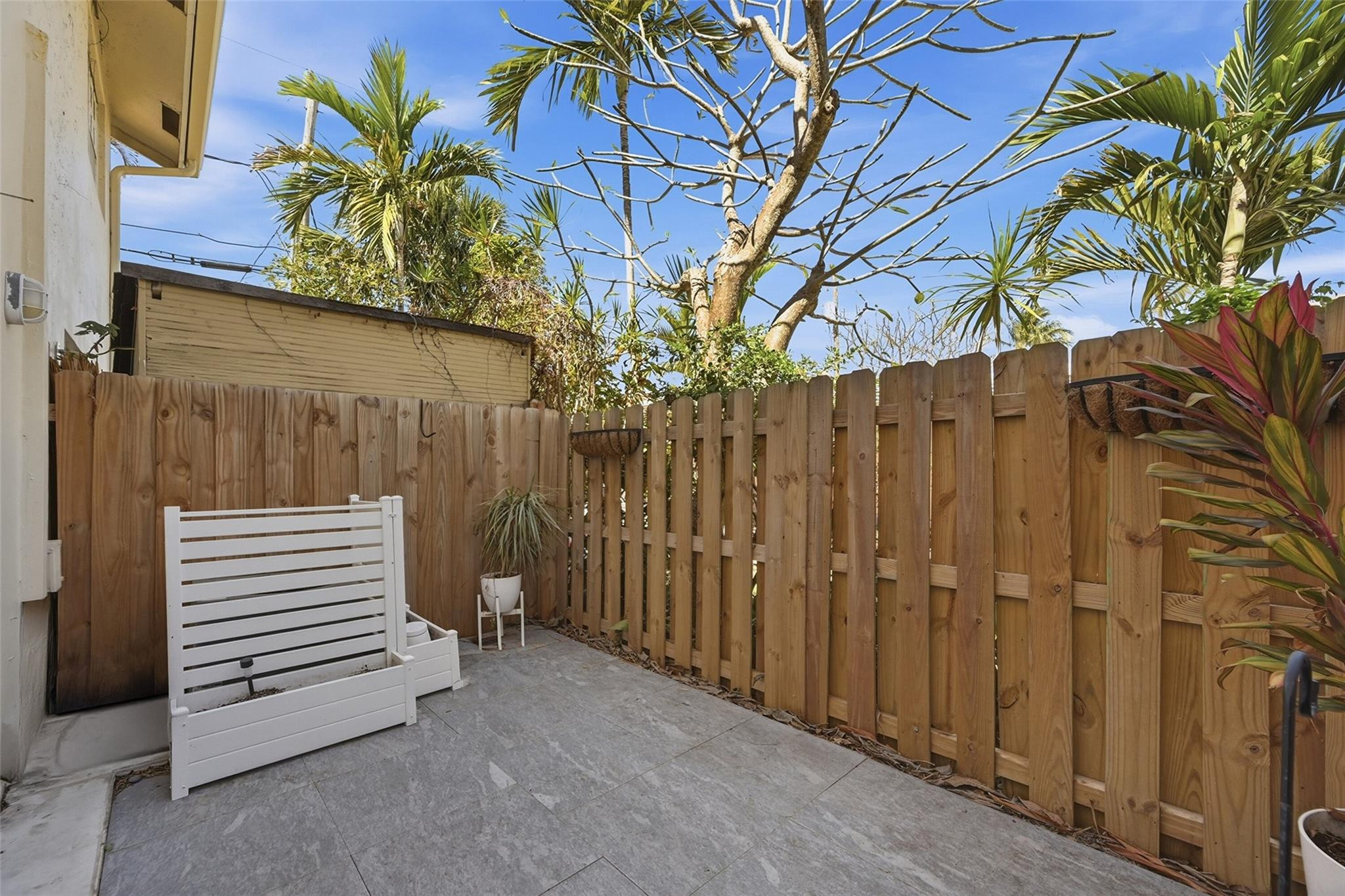 Courtyard on Bougainvilla - Residential Lease