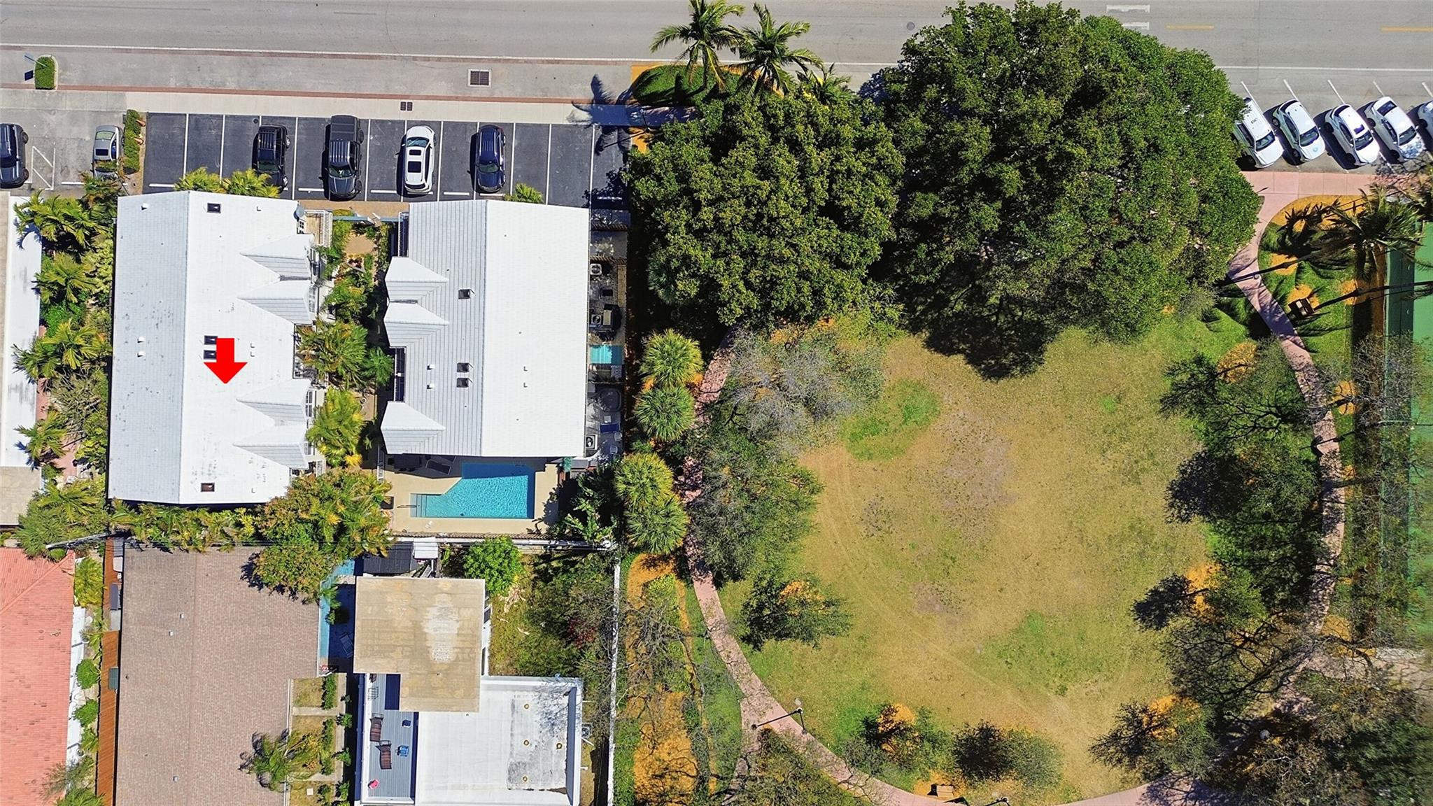 Courtyard on Bougainvilla - Residential Lease