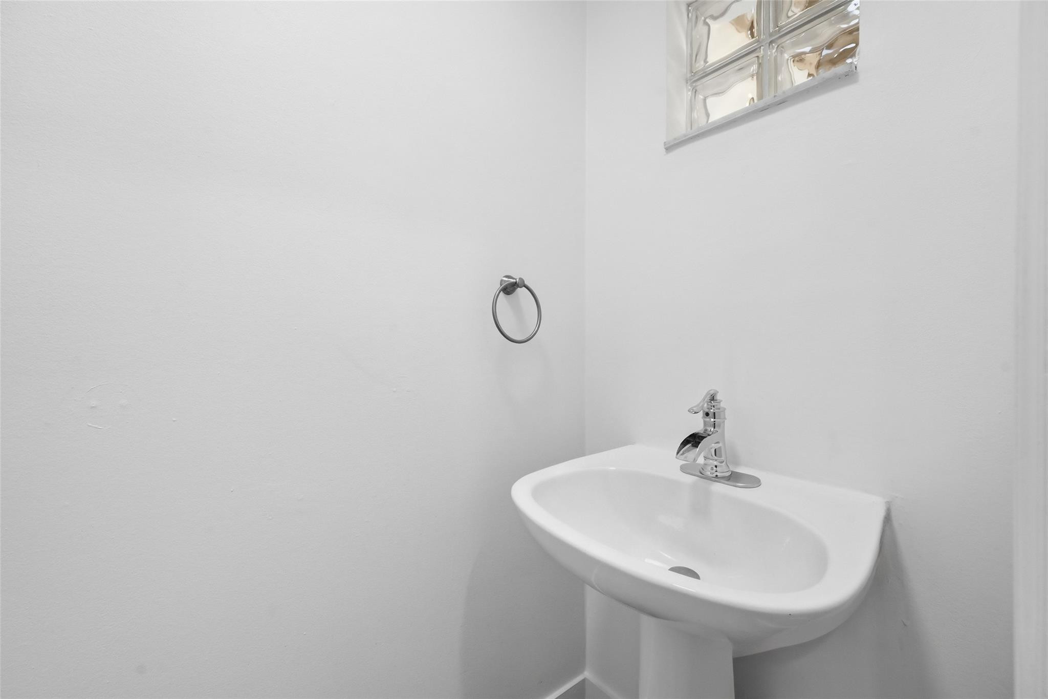 Courtyard on Bougainvilla - Residential Lease