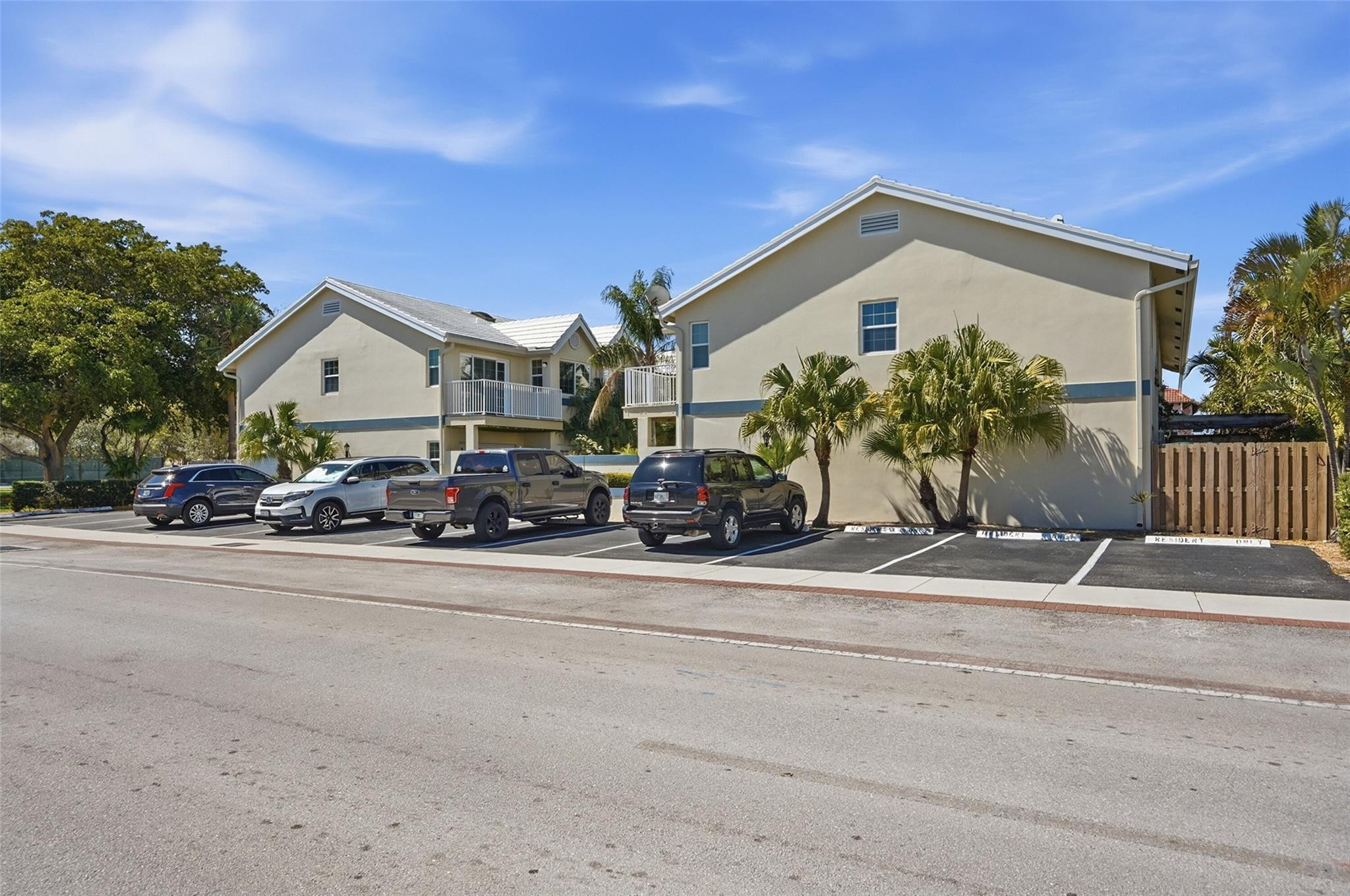 Courtyard on Bougainvilla - Residential Lease