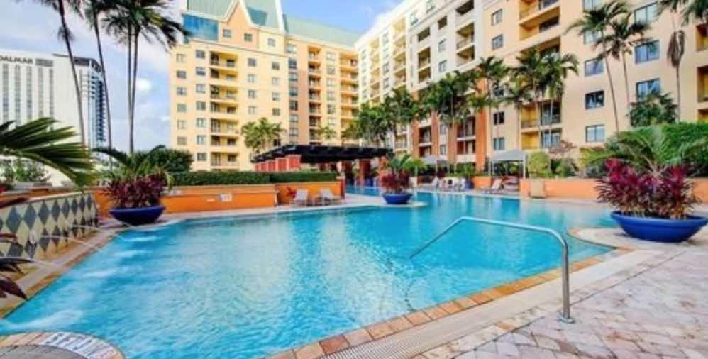 WAVERLY ON LAS OLAS - Residential