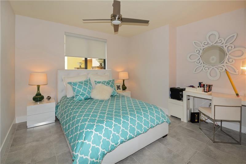 WAVERLY ON LAS OLAS - Residential