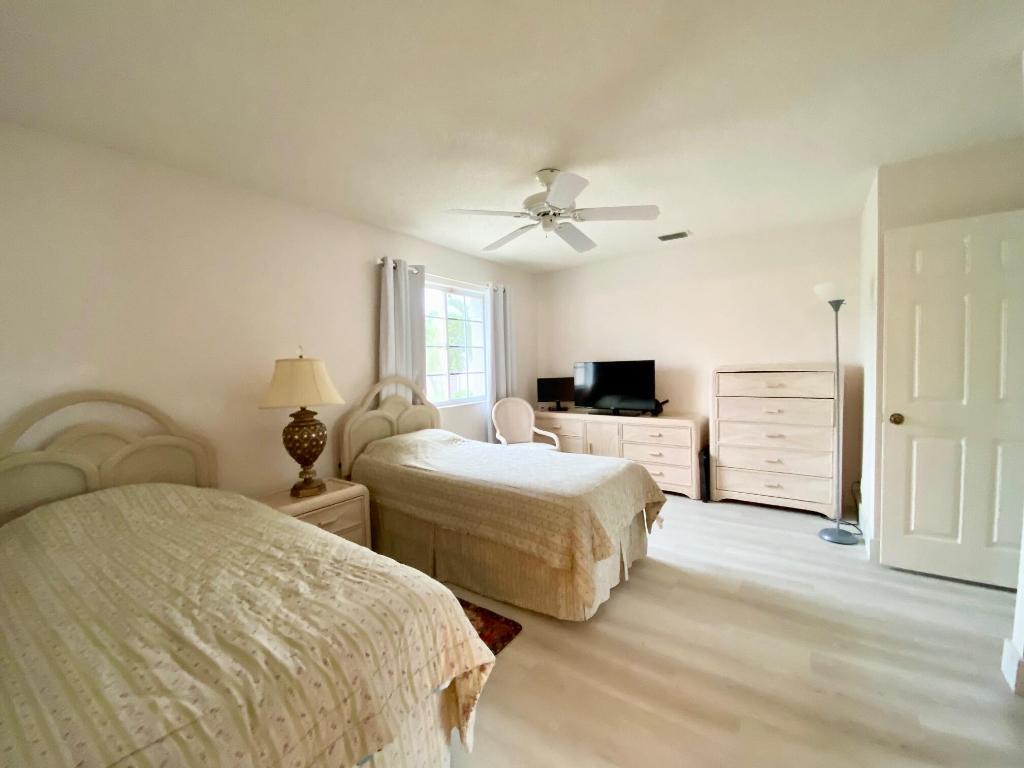 PALMS AT BOCA POINTE - Residential Lease