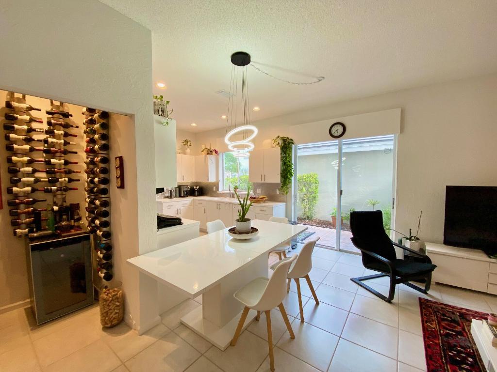 PALMS AT BOCA POINTE - Residential Lease