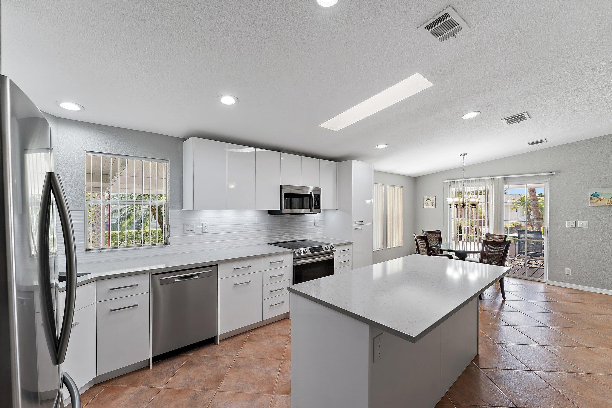 EAGLE'S RETREAT AT SAVANN - Residential