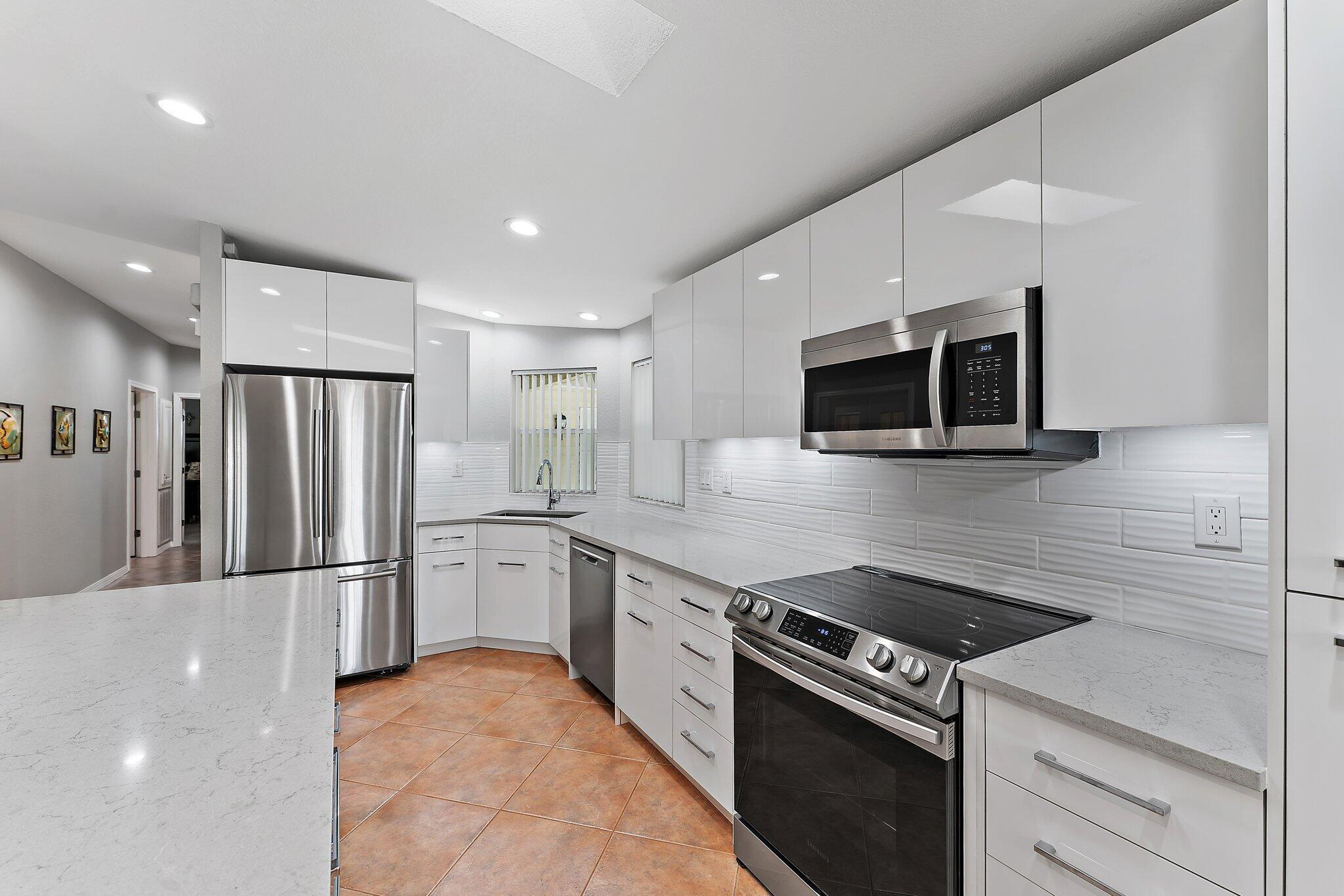 EAGLE'S RETREAT AT SAVANN - Residential