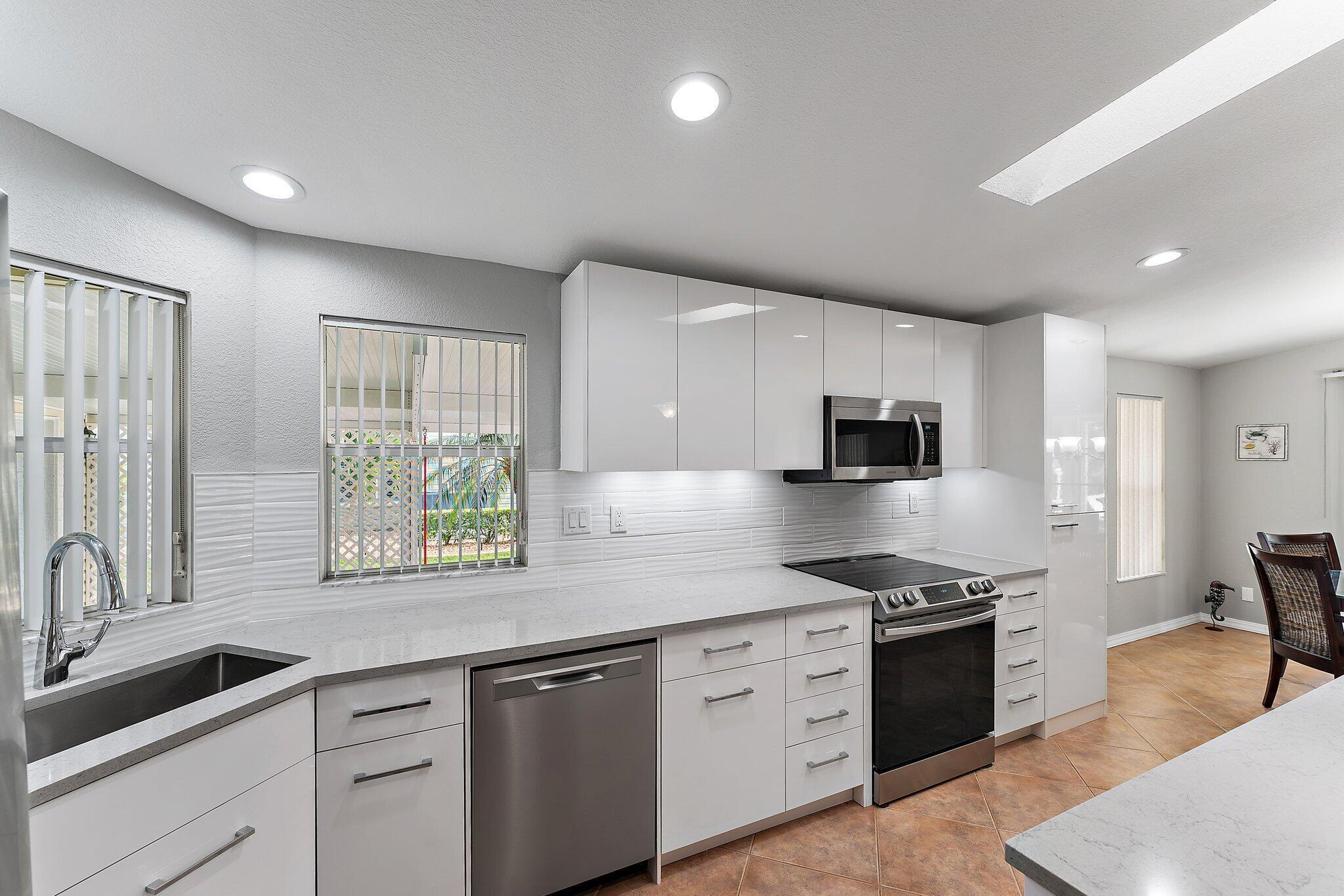 EAGLE'S RETREAT AT SAVANN - Residential