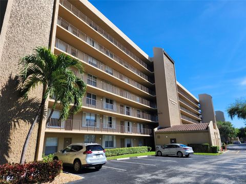 A home in Deerfield Beach