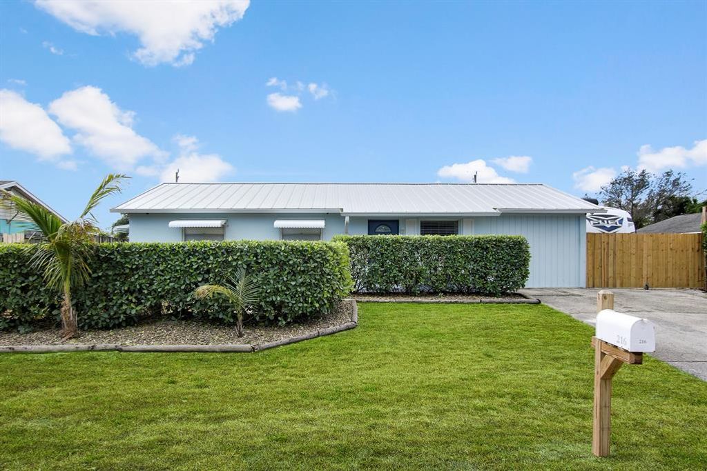 Photo of 216 3rd Street, Jupiter, FL 33458 (MLS # R10874812)