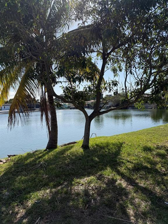 Sunset Lake Park 48-46 B - Residential Lease