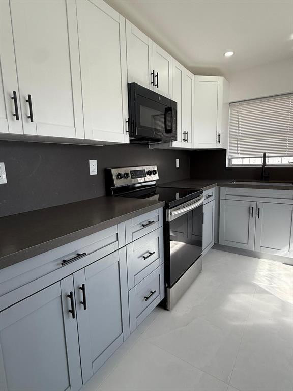 Sunset Lake Park 48-46 B - Residential Lease