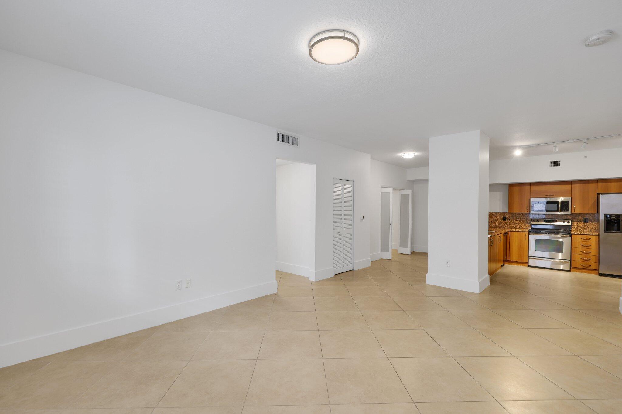 PINEAPPLE GROVE VILLAGE C - Residential Lease