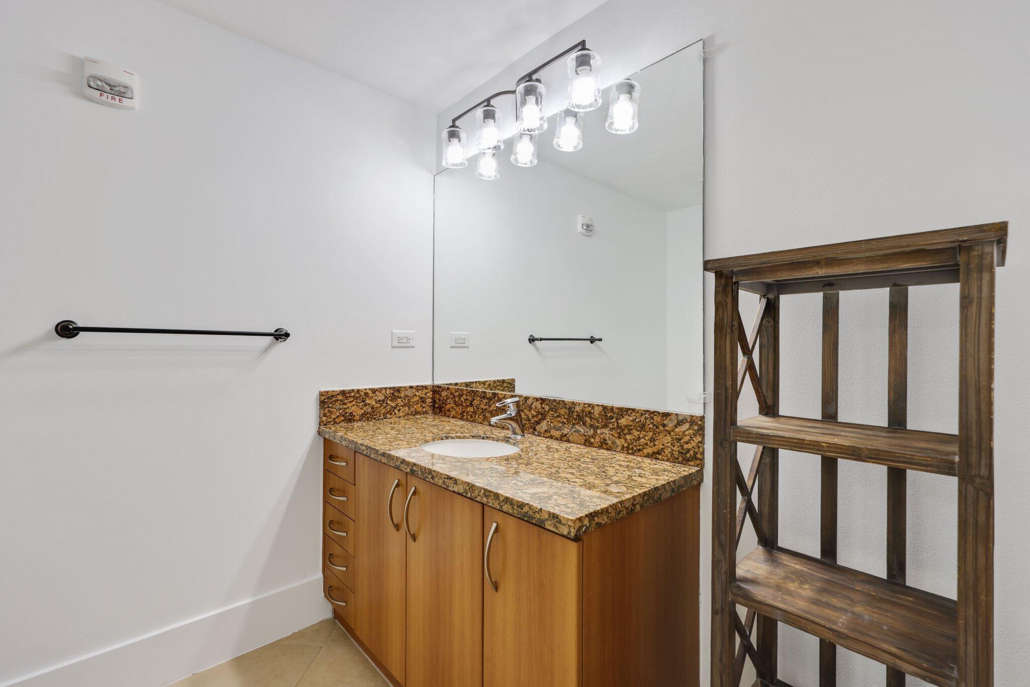 PINEAPPLE GROVE VILLAGE C - Residential Lease