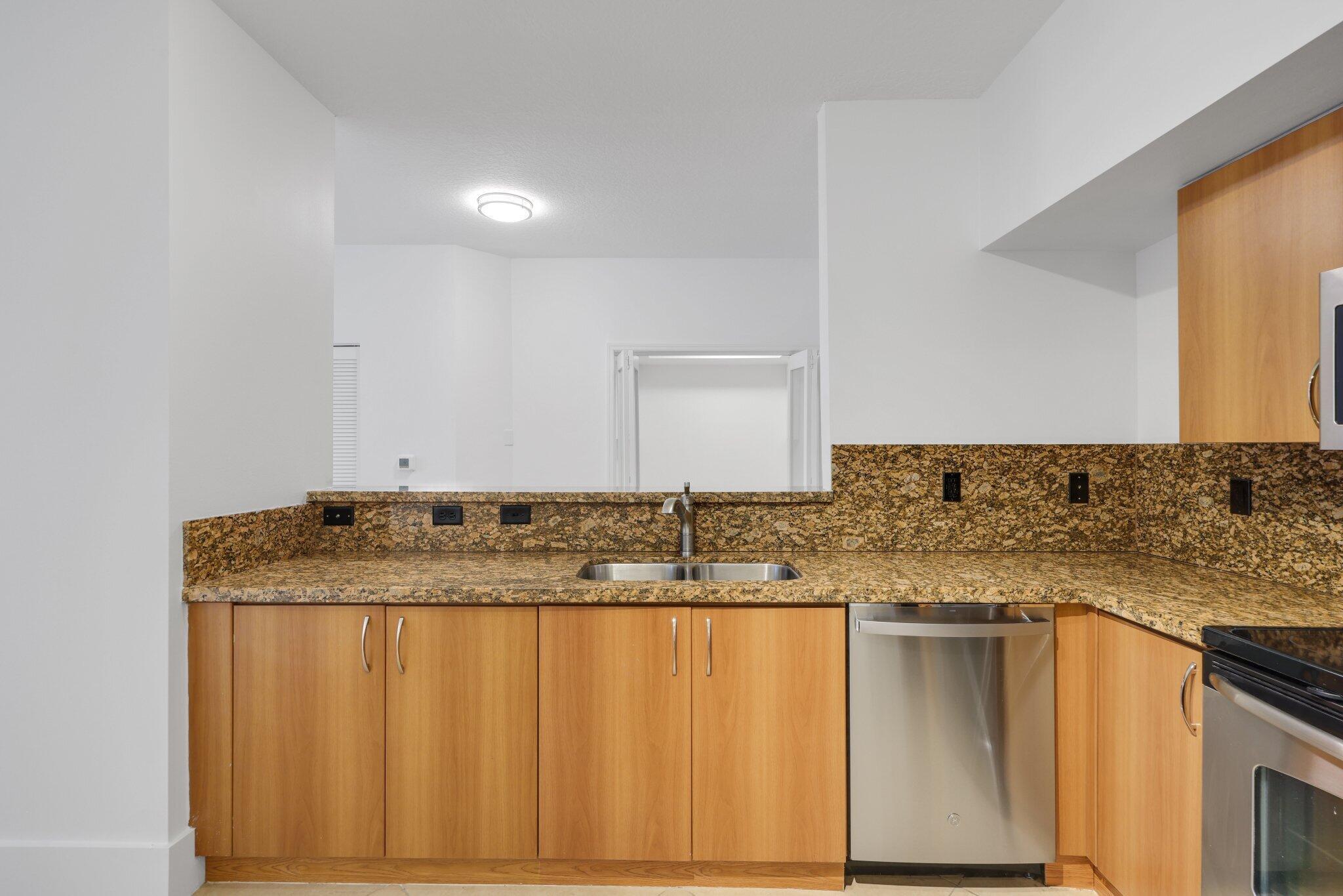 PINEAPPLE GROVE VILLAGE C - Residential Lease