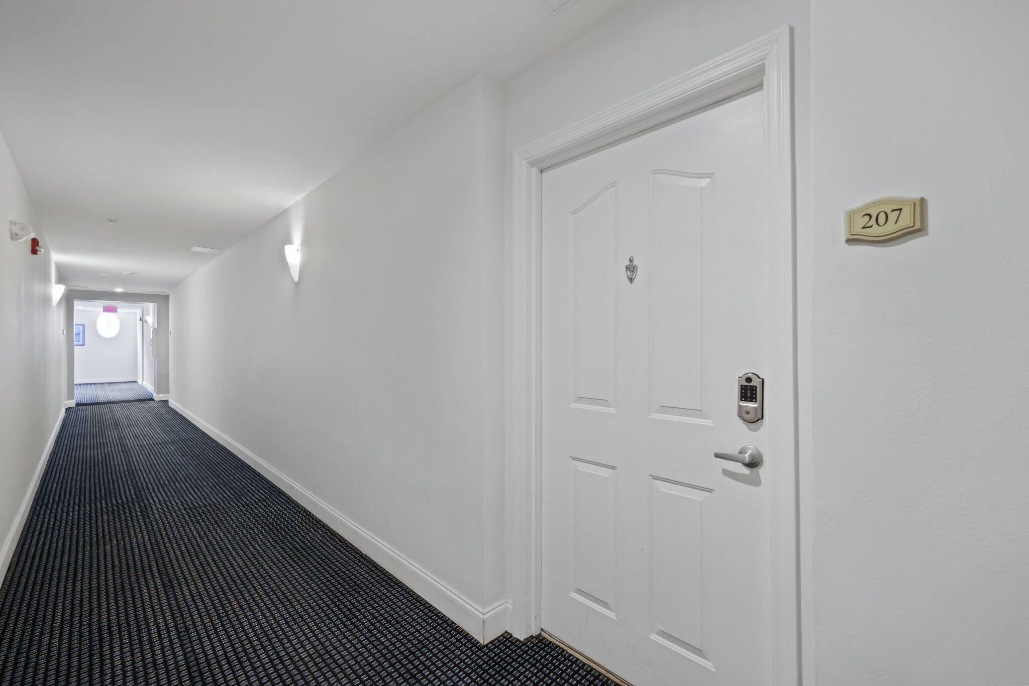 View photos, virtual tours, details... 250 NE 3rd Avenue 1207