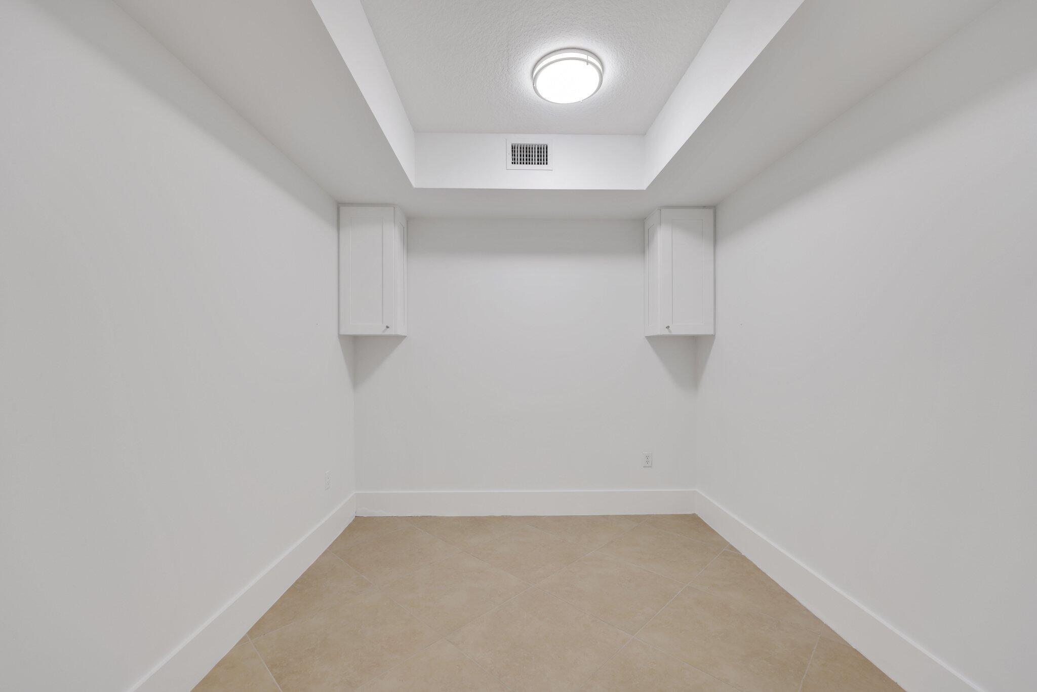 PINEAPPLE GROVE VILLAGE C - Residential Lease