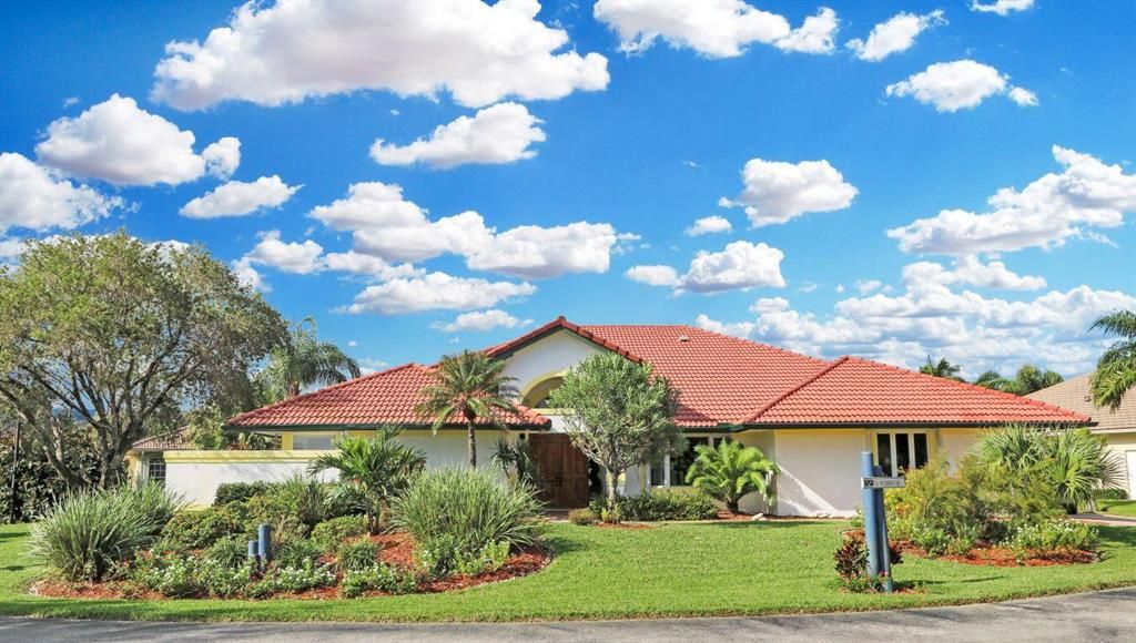 Photo of 8120 SE Waterway Drive, Hobe Sound, FL 33455 (MLS # R10745578)