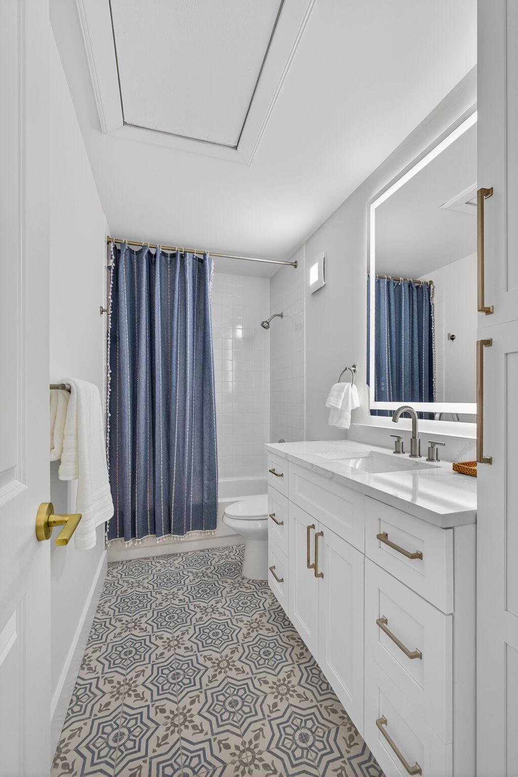 STAMFORD AT THE VILLAGES - Residential