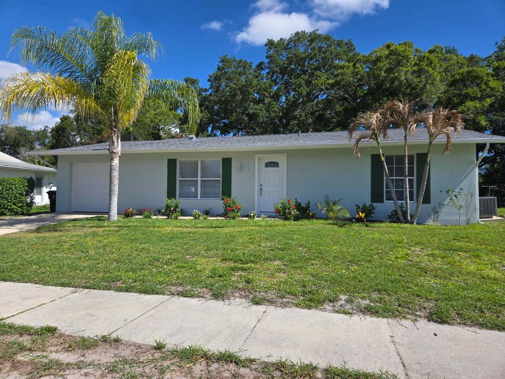 Photo of 167 SW Ulman Avenue Avenue SW #167, Port Saint Lucie, FL 34983 (MLS # B26016533)