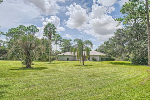 A home in Loxahatchee