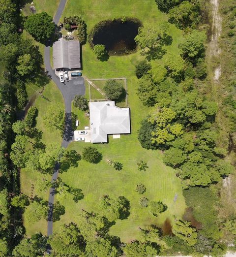 A home in Loxahatchee