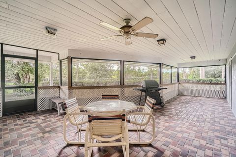 A home in Loxahatchee