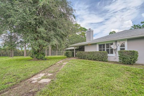 A home in Loxahatchee