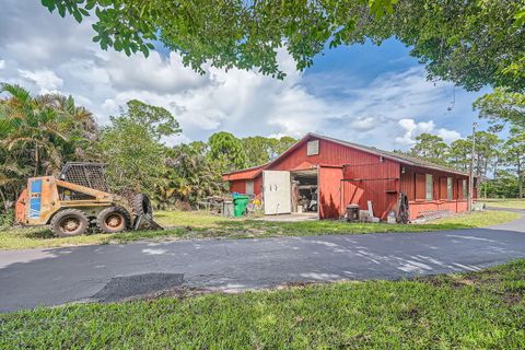 A home in Loxahatchee