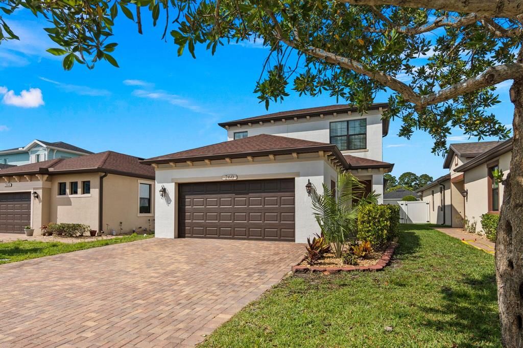 Photo of 260 SE Via Visconti, Port St Lucie, FL 34952 (MLS # R10886609)