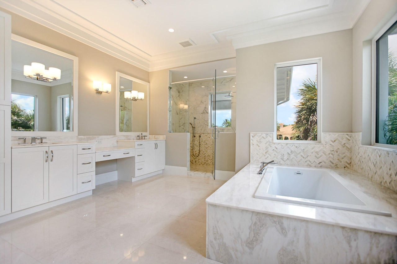 ADMIRALS COVE - Residential