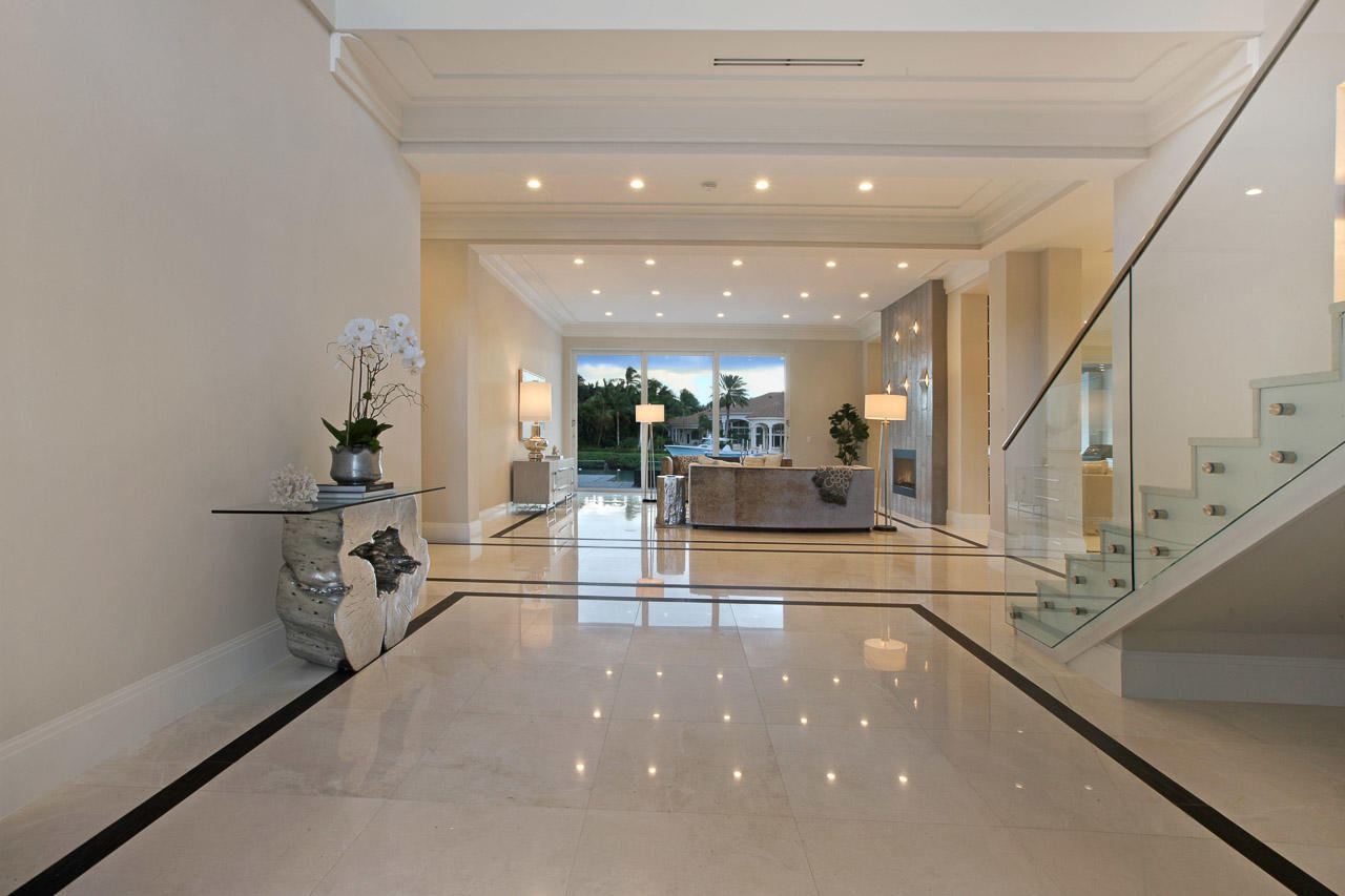 ADMIRALS COVE - Residential