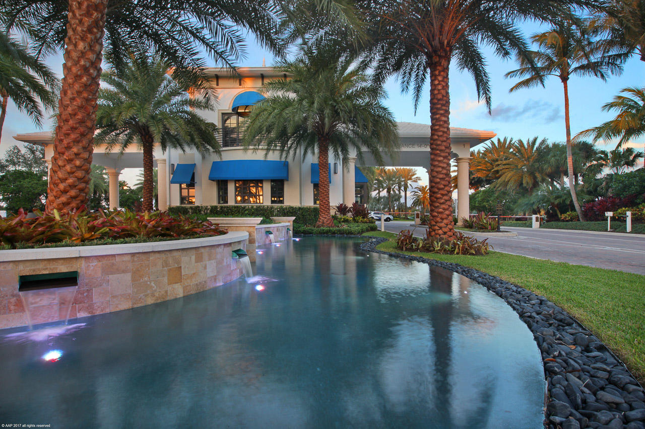 ADMIRALS COVE - Residential