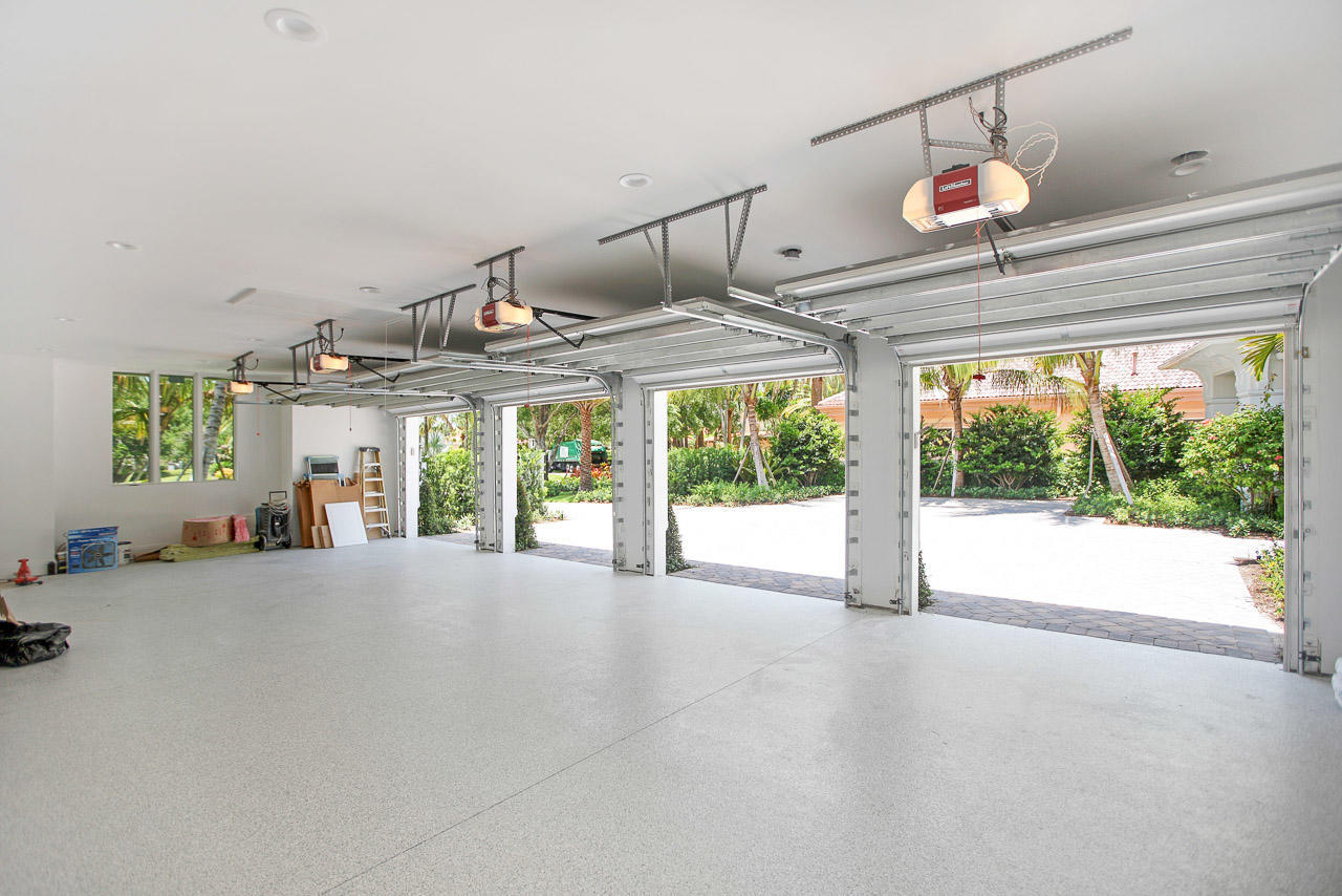 ADMIRALS COVE - Residential