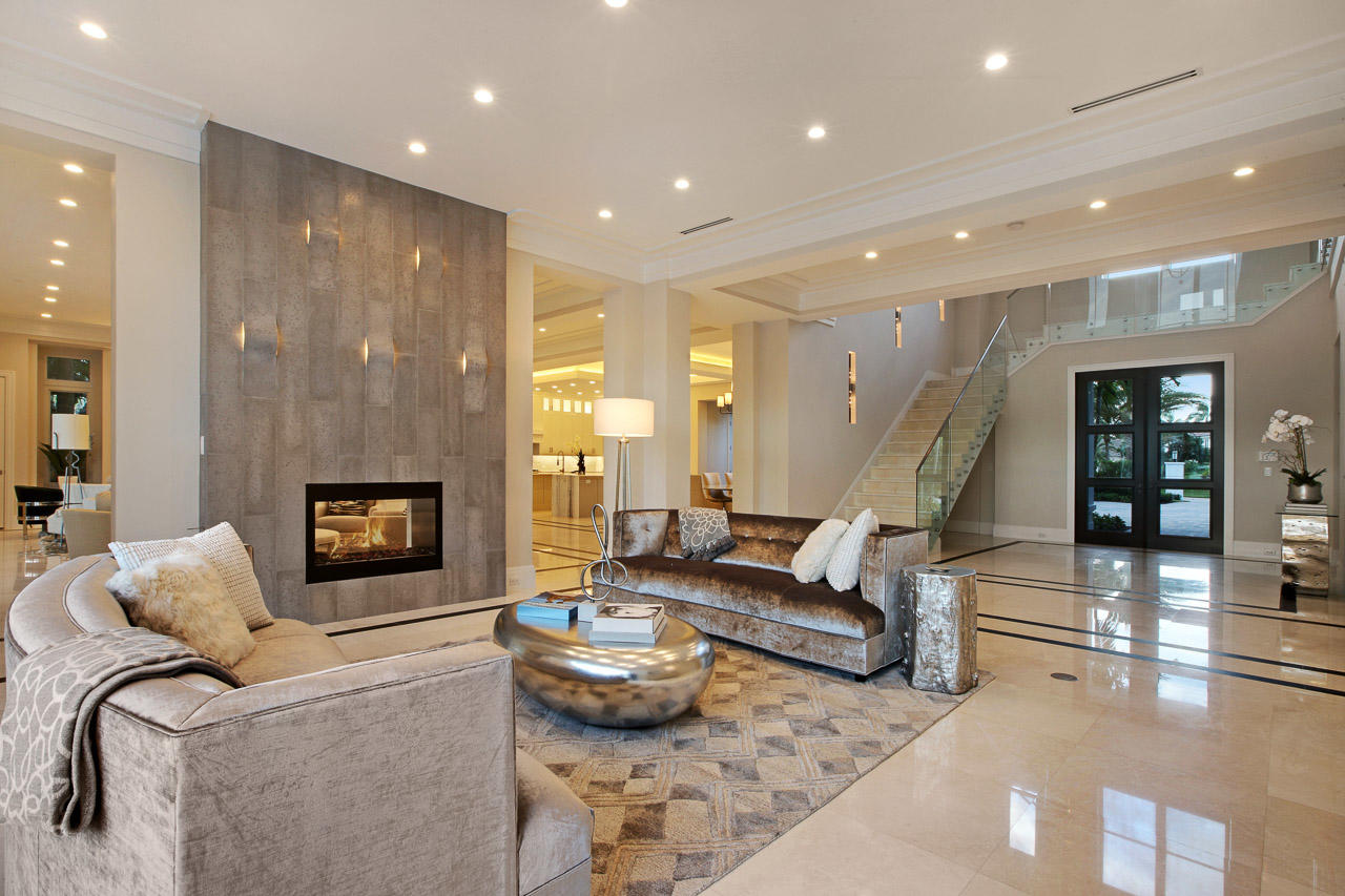 ADMIRALS COVE - Residential