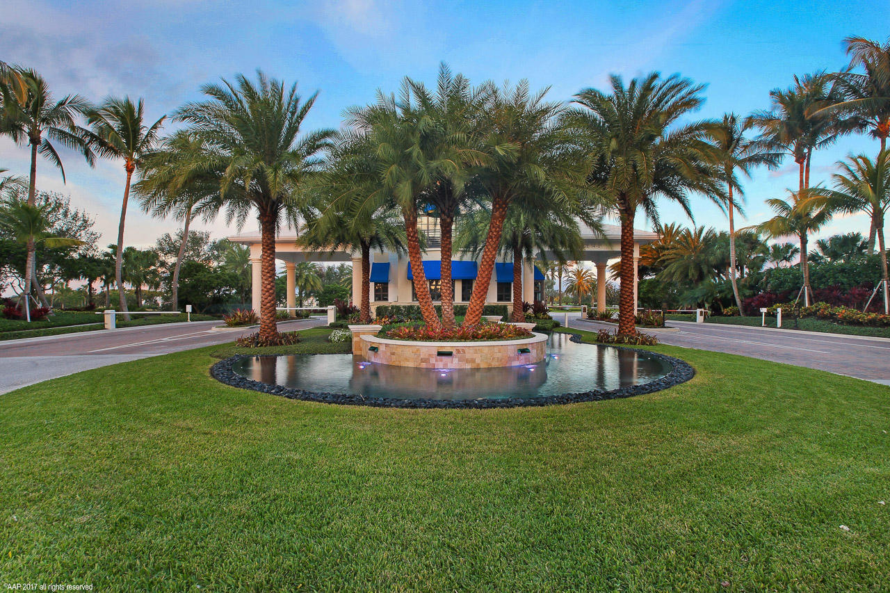 ADMIRALS COVE - Residential