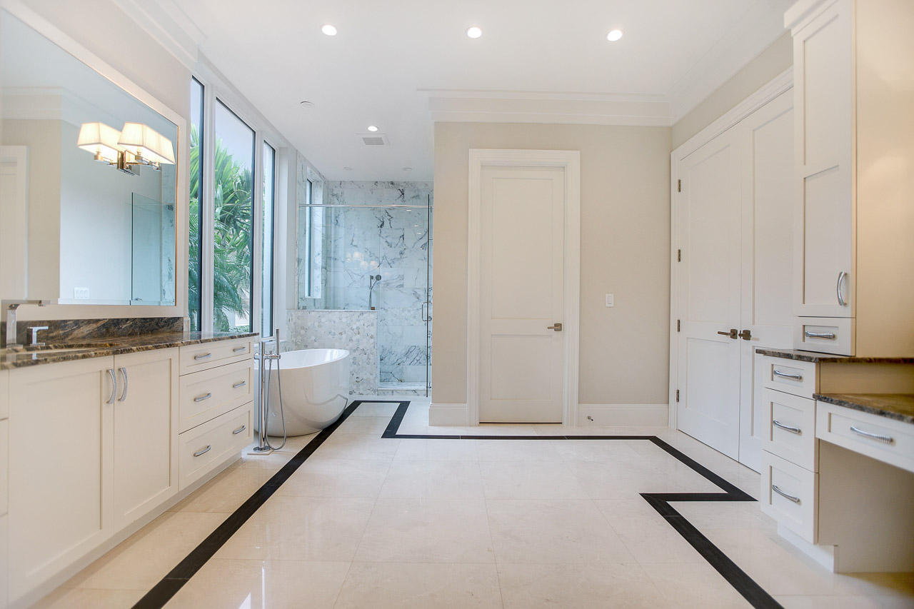 ADMIRALS COVE - Residential