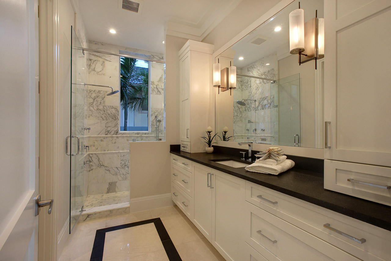 ADMIRALS COVE - Residential