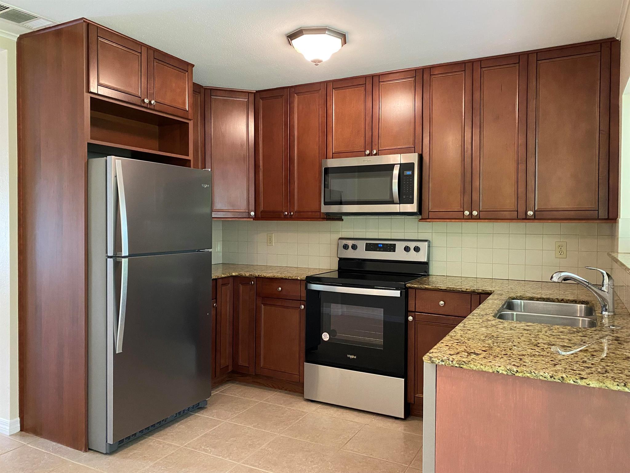 VERO BEACH HIGHLANDS UNIT 5 - Residential