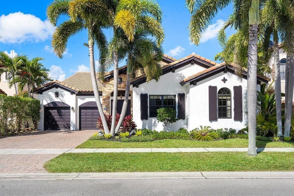 Photo of 4079 Artesa Drive, Boynton Beach, FL 33436 (MLS # R10776966)