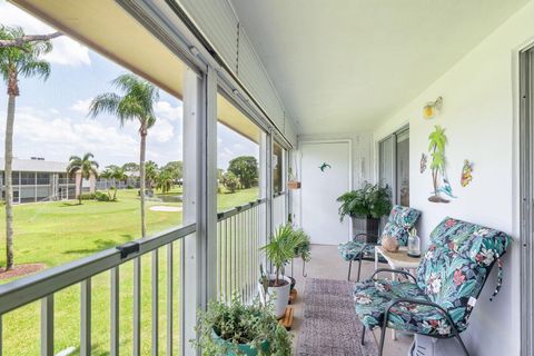 Condominium in Tequesta FL 18081 Country Club Drive Dr 17.jpg