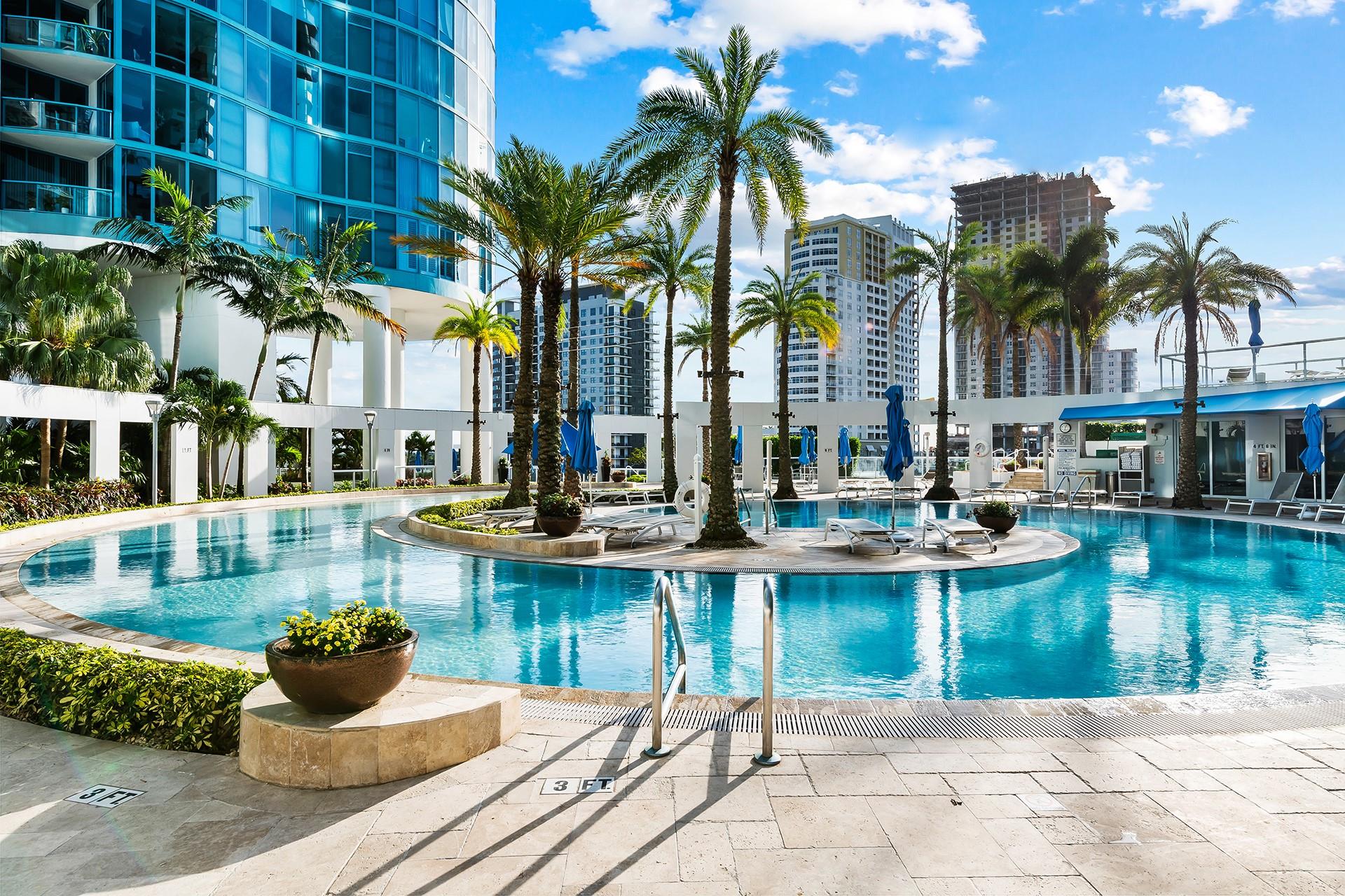 Las Olas River House - Residential