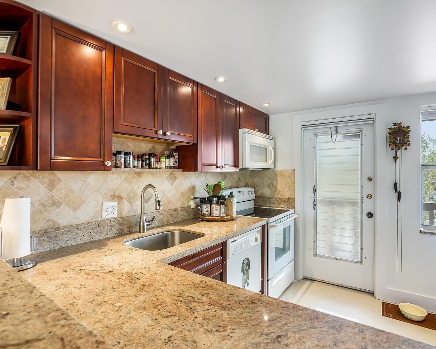 Hillcrest Country Club - Residential